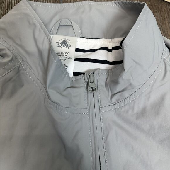Disney Parks Pirates of the Caribbean Windbreaker Womens‎ XXL 2X Gray Crossbones - Picture 2 of 13